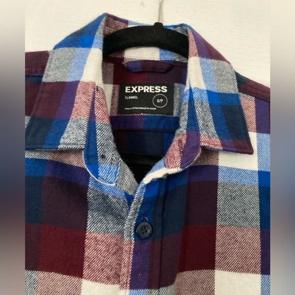 Like New. Express Comfortable Button Soft Wash. - Picture 3 of 4